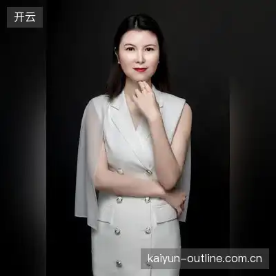 萧少英